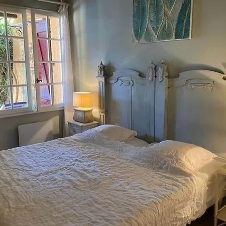 Charming With Pool Holiday home *